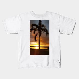 Hawaiian tropical palm tree Kids T-Shirt